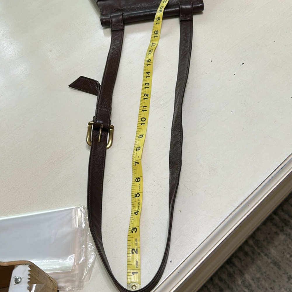 Vintage Fossil Crossbody - Picture 11 of 12